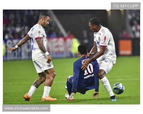 金斯利科曼为法国队61场比赛未满全场创下新纪录