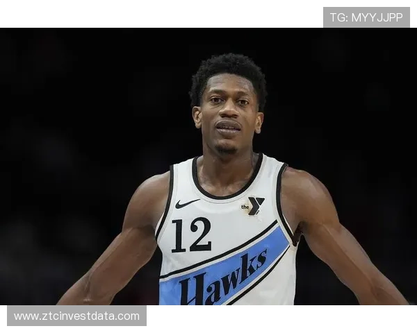 亨特表现出色三分球命中率高达57贡献17分4篮板4助攻正负值正面